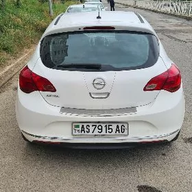 Opel Astra 2014