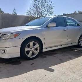 Toyota Camry 2010