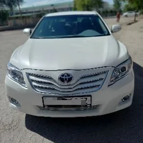 Toyota Camry 2010