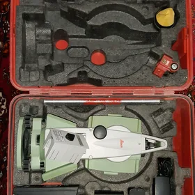 Leica distomat TS06