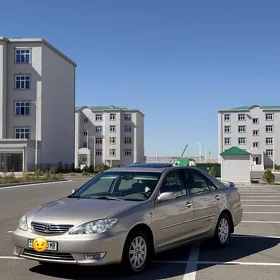 Toyota Camry 2004
