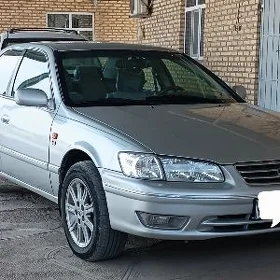 Toyota Camry 2001