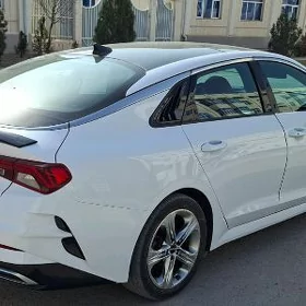 Kia K5 2021