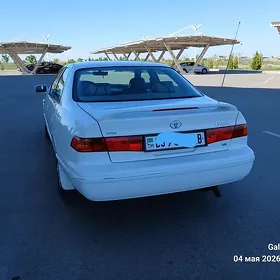 Toyota Camry 2001