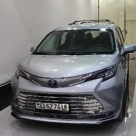 Toyota Sienna 2021