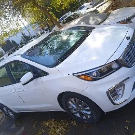 Kia Sedona 2021