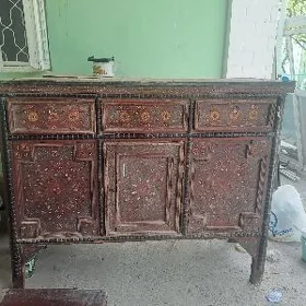 gadym gulli shkaf