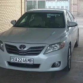 Toyota Camry 2010