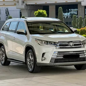 Toyota Highlander 2017