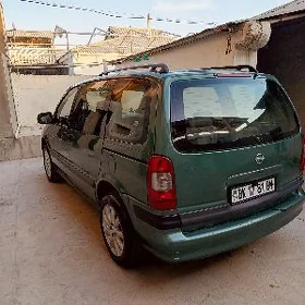 Opel Sintra 1999
