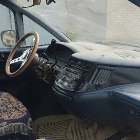 Toyota Previa 1991