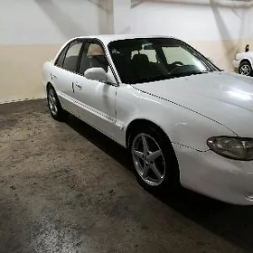Hyundai Sonata 1998