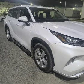 Toyota Highlander Hybrid 2023