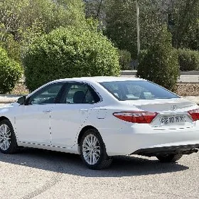 Toyota Camry 2016