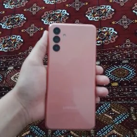 Samsung A04s