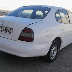 Daewoo Leganza 1998