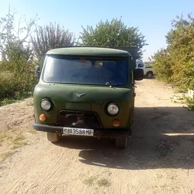 UAZ Profi 1988