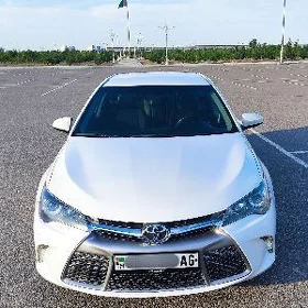 Toyota Camry 2017
