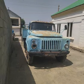 Gaz 52 1990