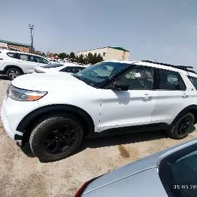Ford Explorer 2022