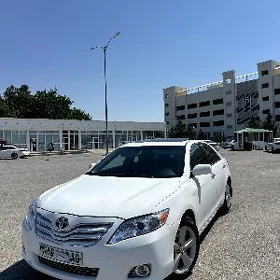 Toyota Camry 2010