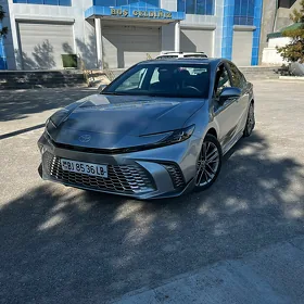Toyota Camry 2024