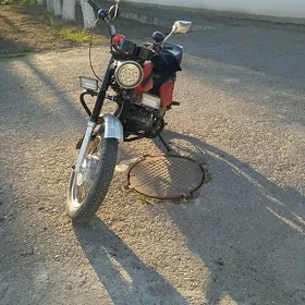 Iž Planeta 1990