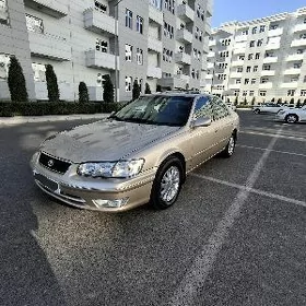 Toyota Camry 2000