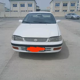 Toyota Corona 1995