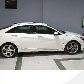 Hyundai Elantra 2021