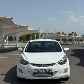 Hyundai Elantra 2012