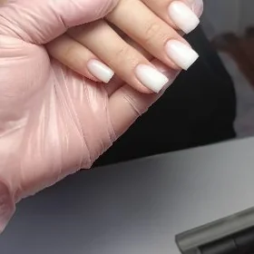 Naraşiwiniýa Dyrnak salon Mani