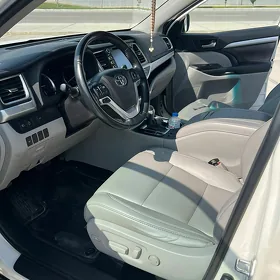 Toyota Highlander 2018