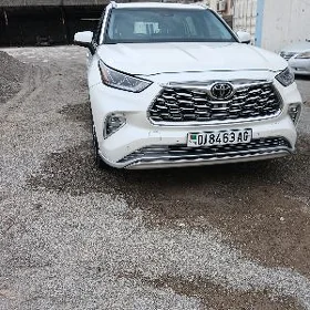 Toyota Highlander 2021