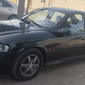 Opel Vectra 2000