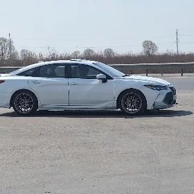 Toyota Avalon 2020