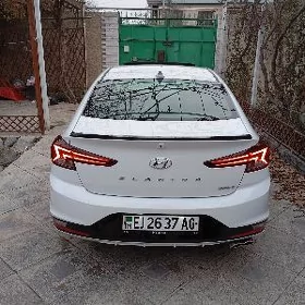 Hyundai Elantra 2020