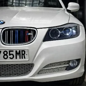 BMW 3 Series 2009