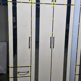 Mebel taze