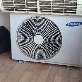 Samsung split
