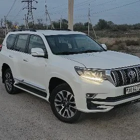Toyota Land Cruiser Prado 2011