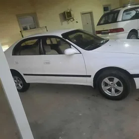 Toyota Corona 1995