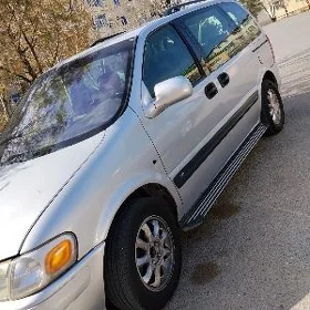 Opel Sintra 1998