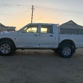 Mitsubishi L200 2004