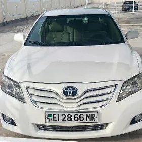 Toyota Camry 2011