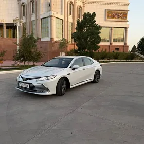 Toyota Camry 2023