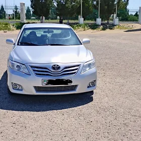 Toyota Camry 2010