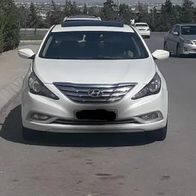 Hyundai Sonata 2011