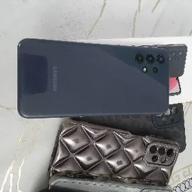 Samsung a 13. 4-64.