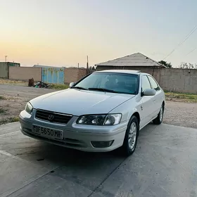 Toyota Camry 2001